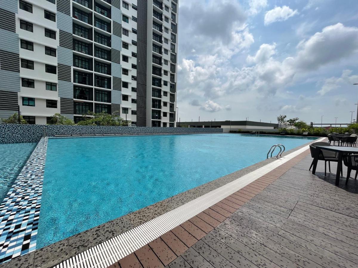 Johor By Glex Holiday home
